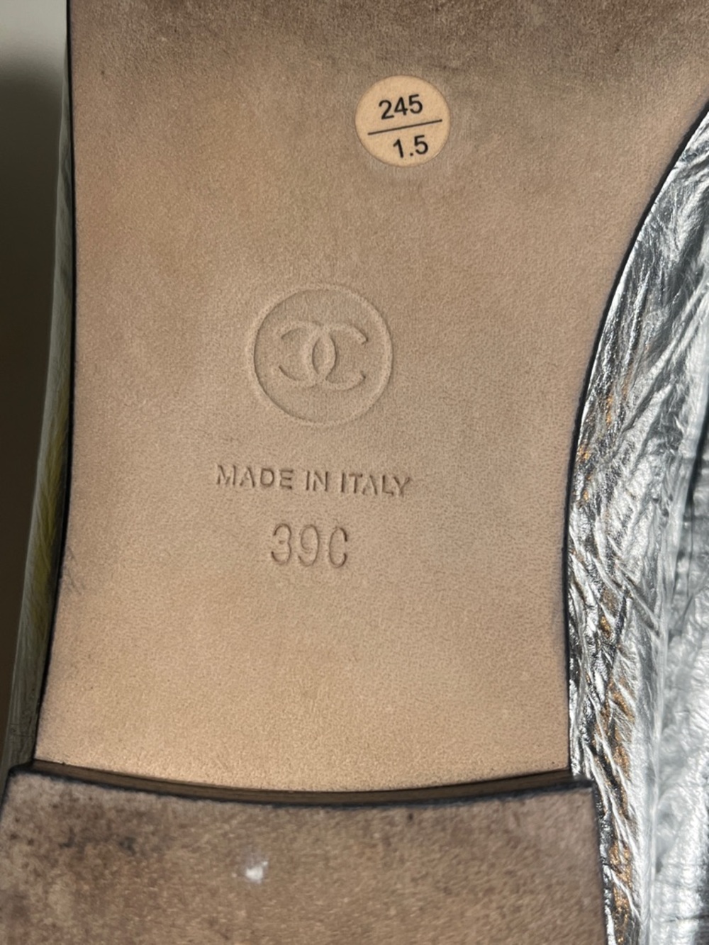 CHANEL Silver Metallic Leather Ballet Flats with Black Cap Toe - Picture 7 of 10